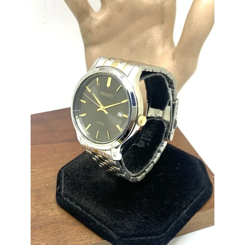 Seiko Men's Watch 6N42-00F0 Quartz Black Gray Dial Two Tone Stainless Steel 41mm